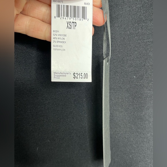 NWT House Of Harlow 1960 Black
Fitted Dress w/Sheer Sleeves Size XS - Picture 9 of 11